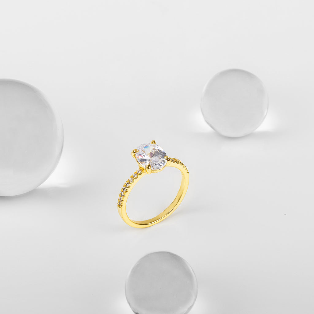 Azira Oval Ring  Ring 