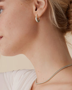 #Variant_White Gold / 17 Millimeters