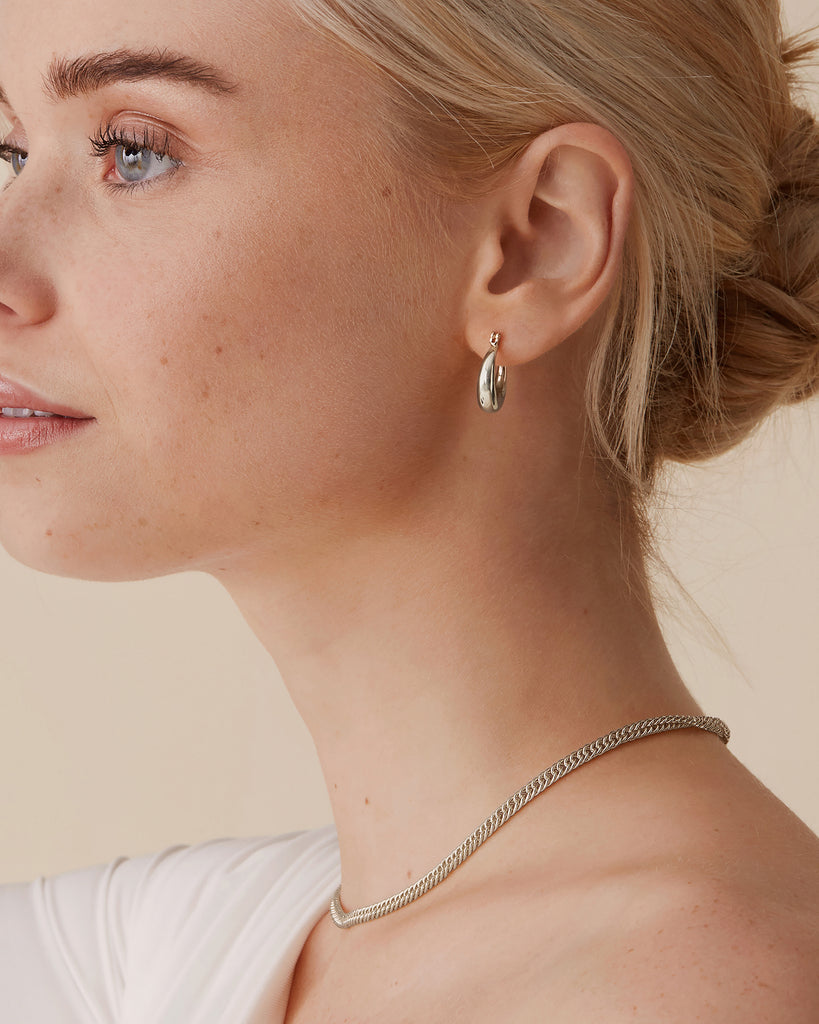 #Variant_White Gold / 17 Millimeters
