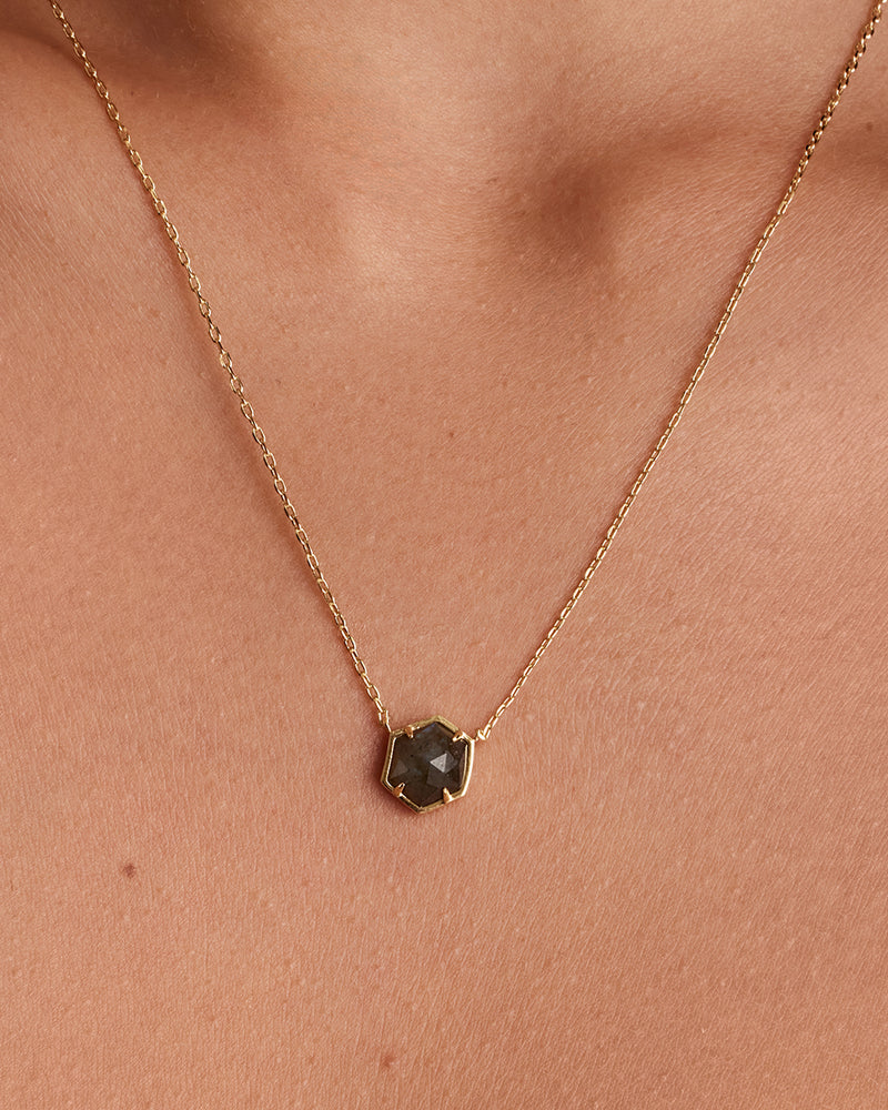 #Variant_Yellow Gold / Labradorite