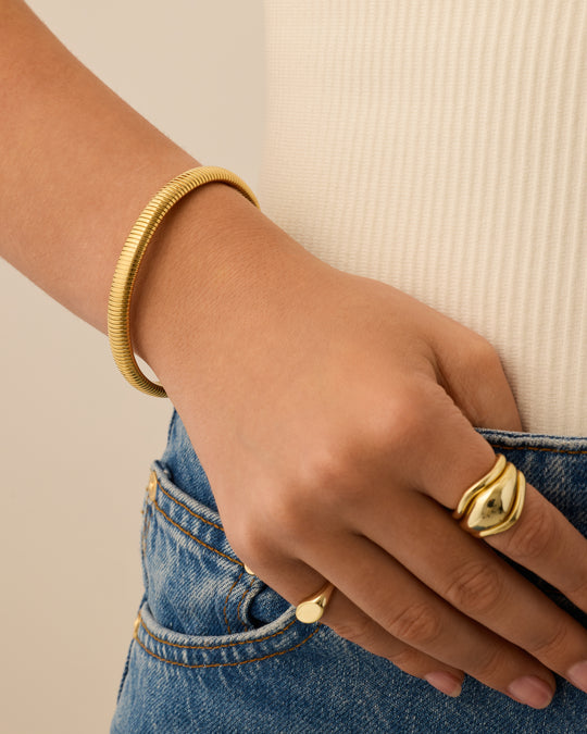#Variant_Yellow Gold / 8 Millimeters