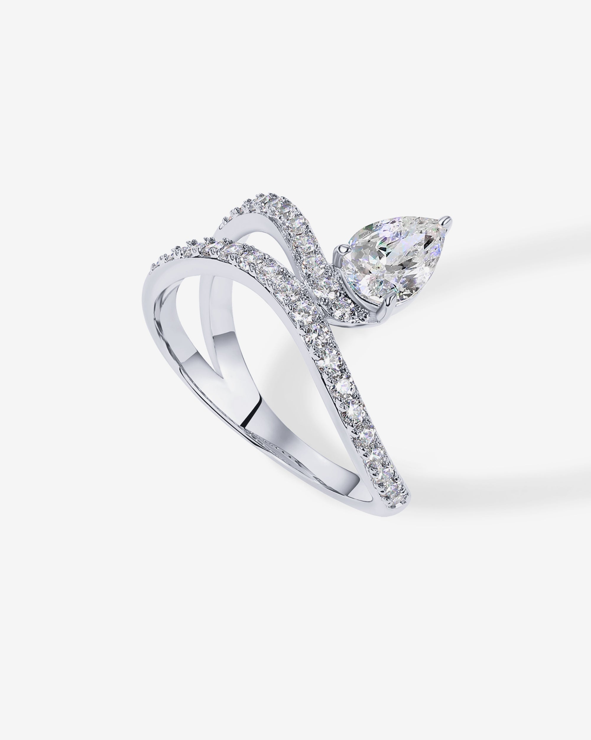 人気ブランド【PAVOI】CZ Pear Double Wavyリング Charming Pear Cubic Zirconia Wavy Ring – PAVOI