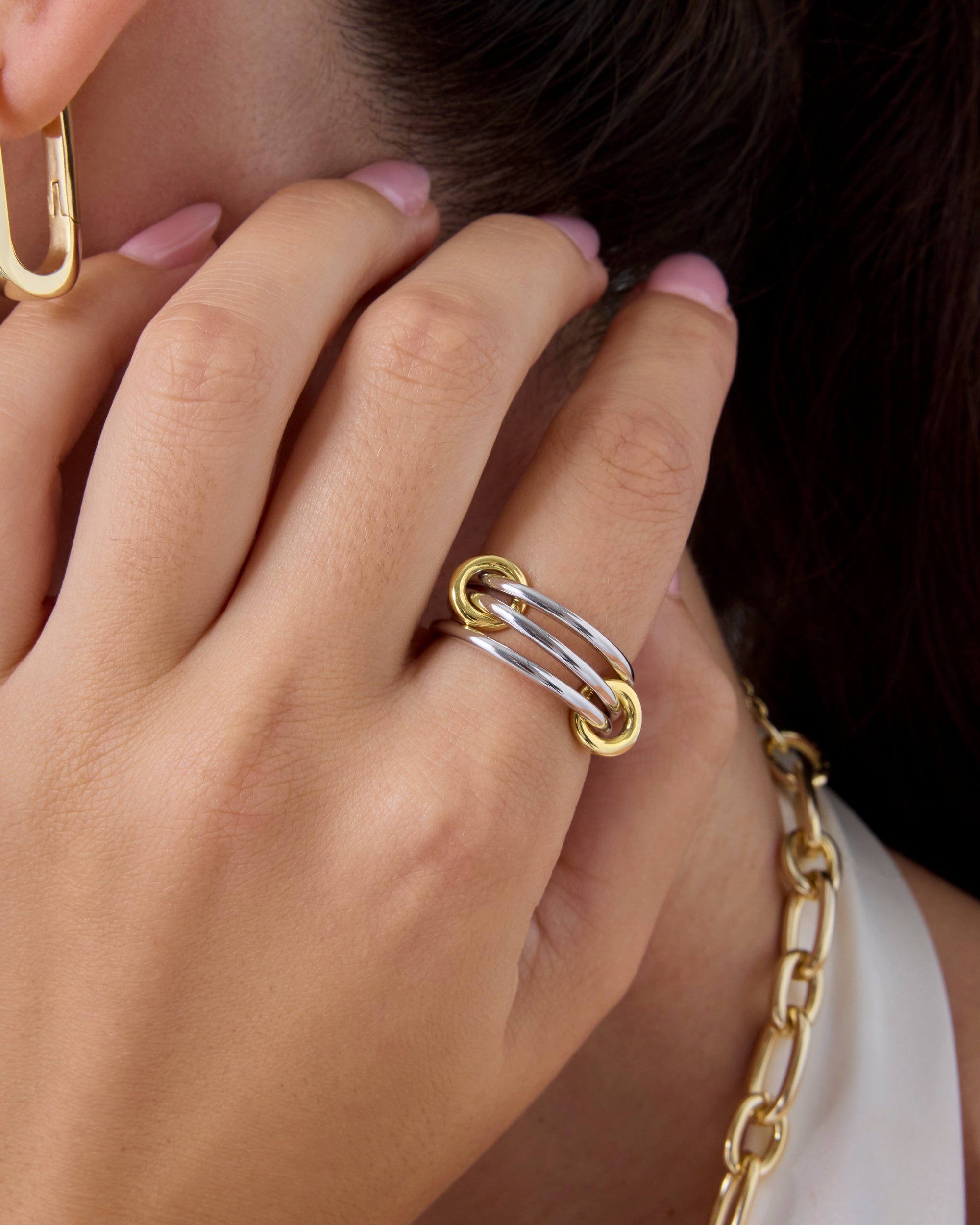 Interlocked Two-Toned Ring – PAVOI