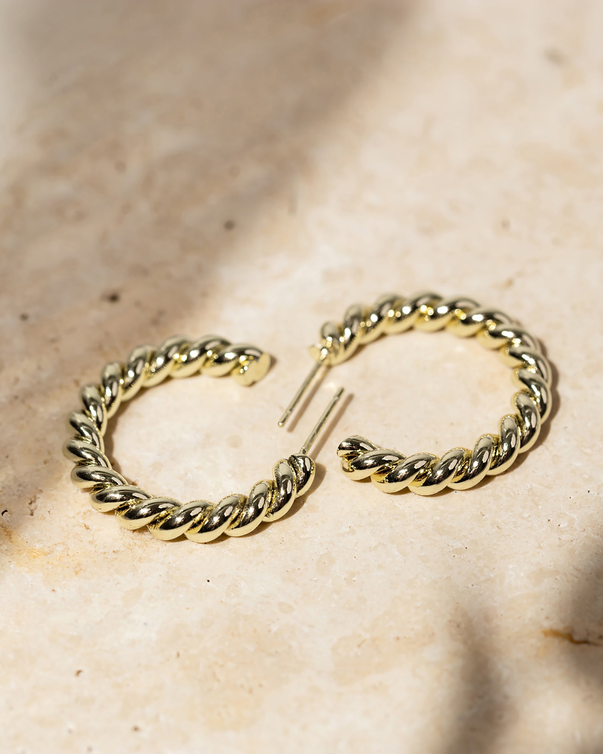Amazon.com: 14K Yellow Gold Polished 5mm Tube Hoop Earrings