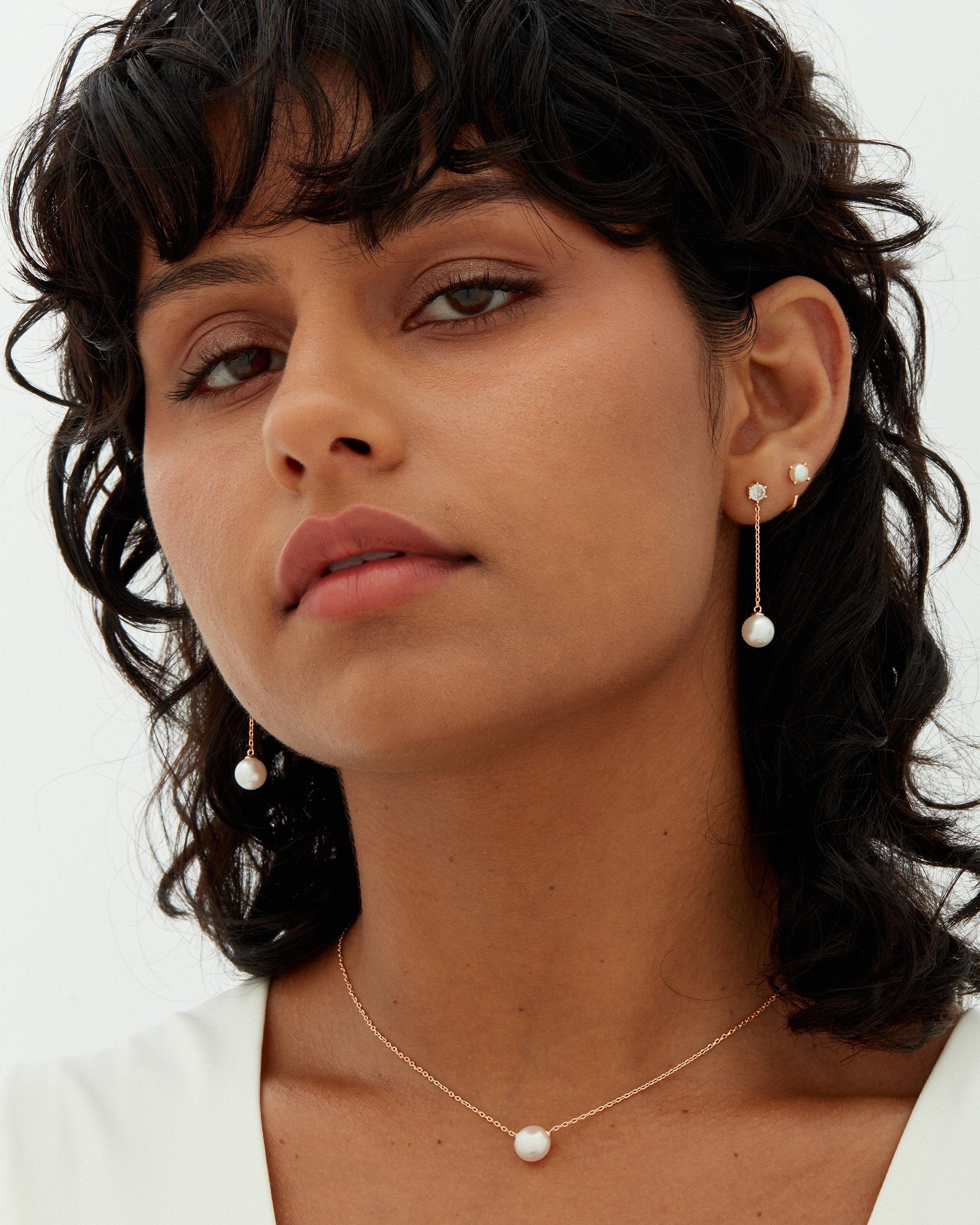 日本未発売【PAVOI】Sola Pearl Studsピアス Sola Pearl Studs – PAVOI