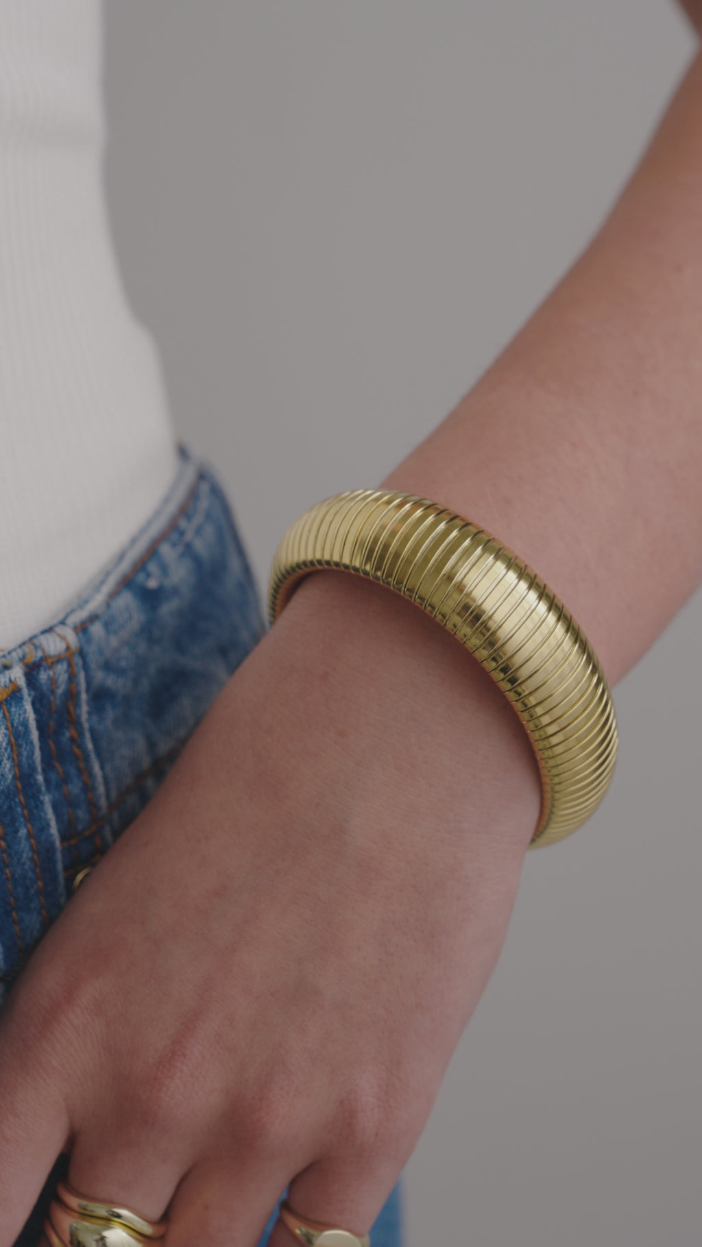 #Variant_Yellow Gold/20
