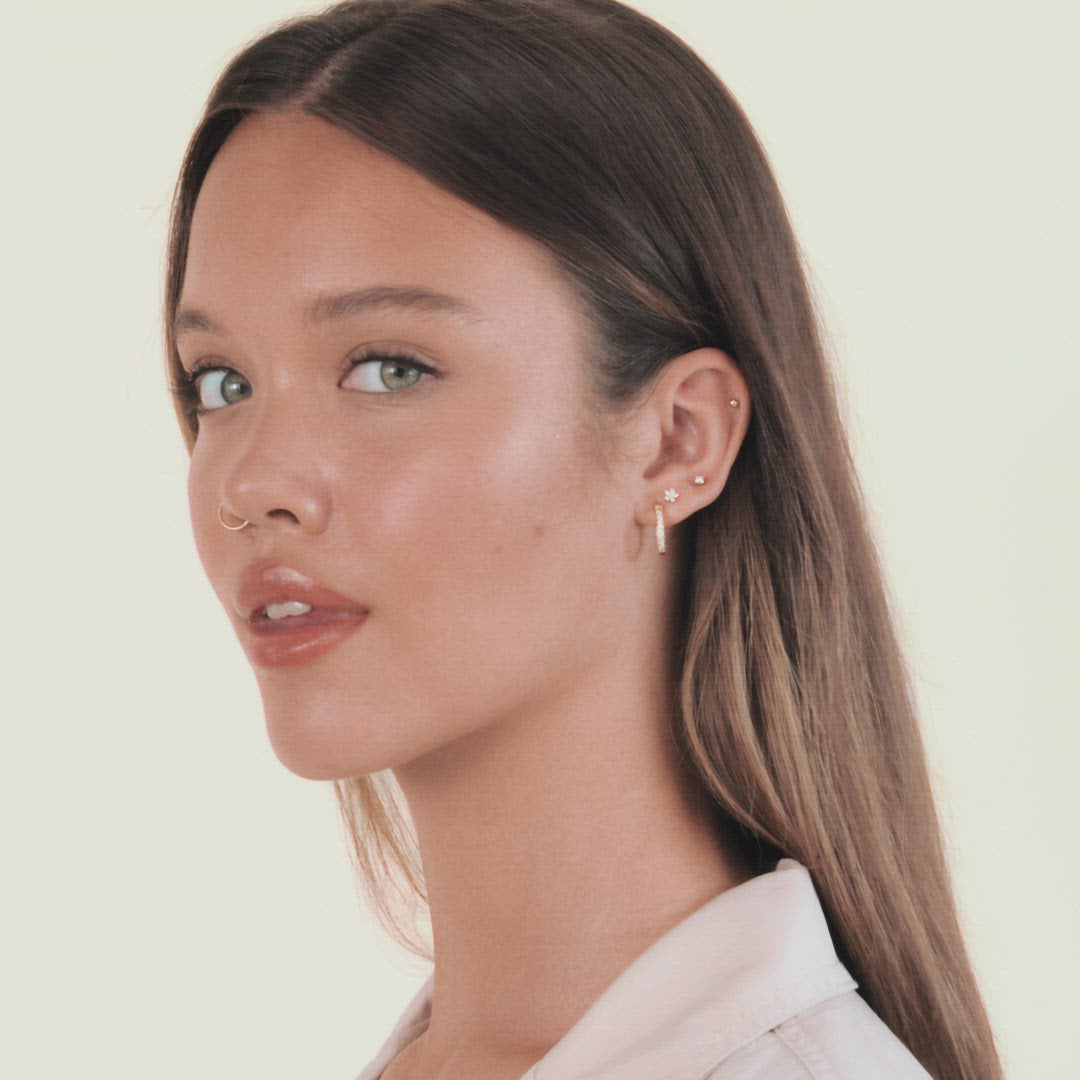 Shinny Flower Stud Screw Back Earrings – PAVOI